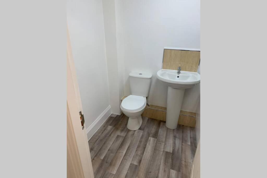York City Centre, Recently Renovated 2 Bedroom Flat Ngoại thất bức ảnh